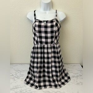 A.U.W. Halter Sleeveless Dress Size L Black White Plaid Padded Bra Pullover